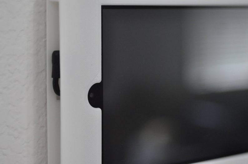 Amazon Fire 8 HD with Alexa Wall Mount For Smartthings and ActionTiles - Motifs Etc.