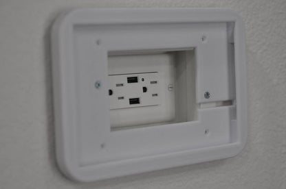 iPad Mini 1 to 5th Generation Tablet Wall Mount - Motifs Etc.